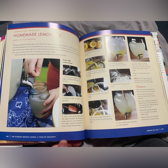 The Pioneer Woman Cooks Cookbook - Picture 3 of 4